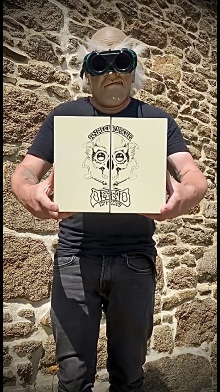 Dr. No Siamese SkullFuzz